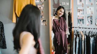 洋服の色選びに迷う大人女性必見！  カンタンおしゃれな色の組み合わせ方